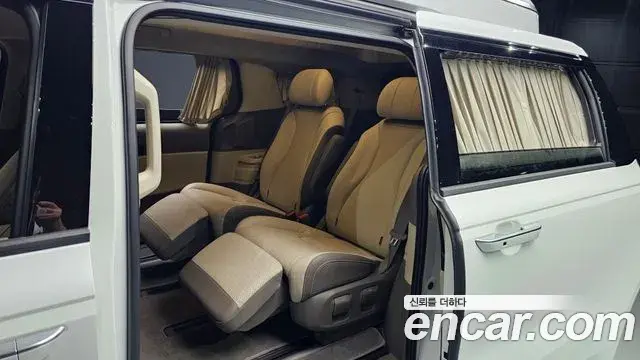Kia Carnival 2022 — Şəkil 14/20