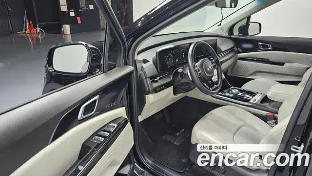 Kia Carnival 2020 — Фото 11/20