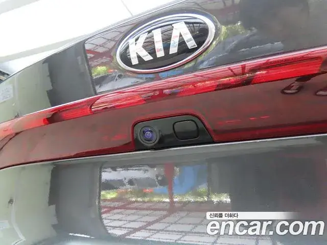 Kia K5 2019 — Şəkil 16/20