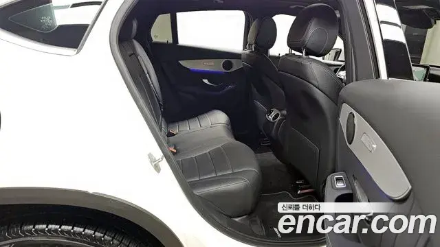 Mercedes-Benz GLC-Class 2020 — Photo 14/20