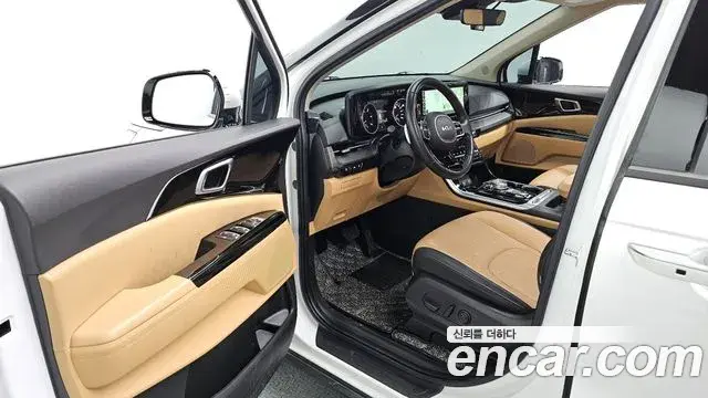 Kia Carnival 2023 — Şəkil 11/20