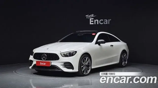 Mercedes-Benz E-Class 2021 — Фото 1/20