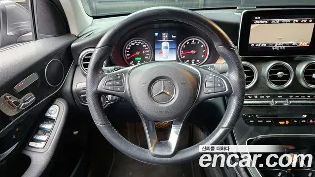 Mercedes-Benz GLC-Class 2019 — ფოტო 7/20