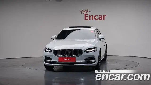 Volvo S90 2022 — Фото 3/20