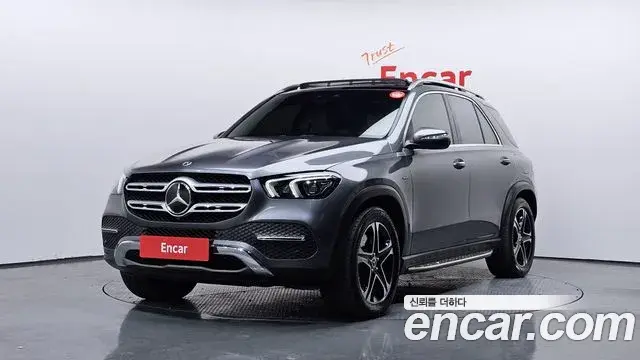 Mercedes-Benz GLE-Class 2021 — Şəkil 16/20