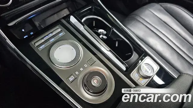 Genesis GV80 2021 — Photo 17/20