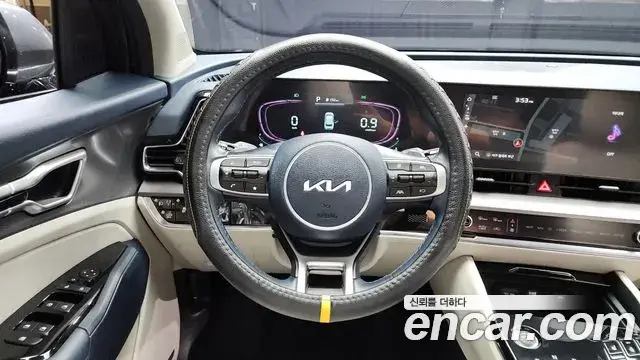 Kia Sportage 2022 — ფოტო 18/20
