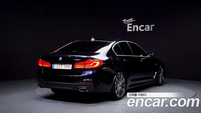 BMW 5 Series 2020 — ფოტო 20/20