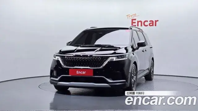 Kia Carnival 2021 — ფოტო 12/20