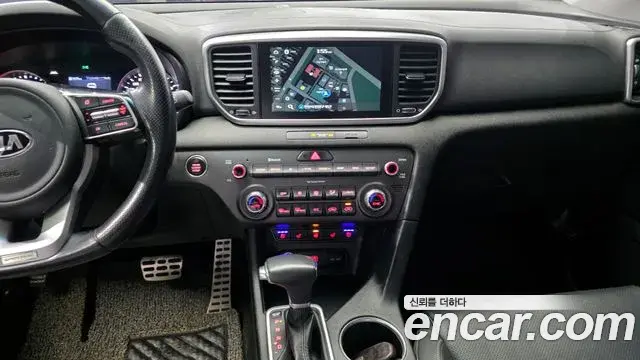 Kia Sportage The Bold 2019 — Photo 9/20