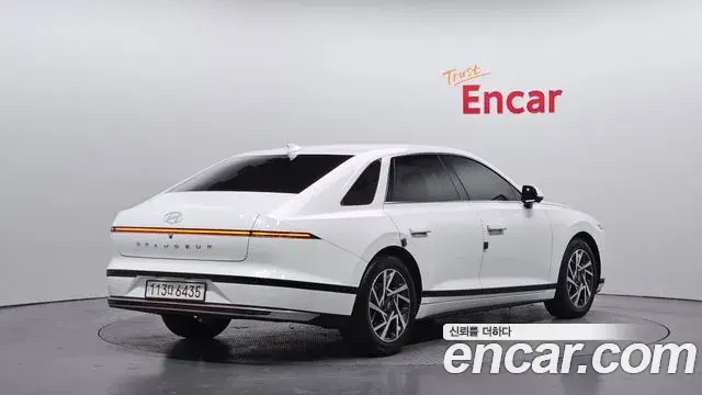 Hyundai Grandeur 2023 — Фото 2/20