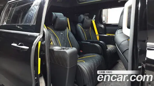 Kia Carnival 2025 — Photo 17/20