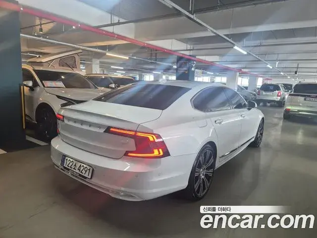 Volvo S90 2020 — Photo 15/20