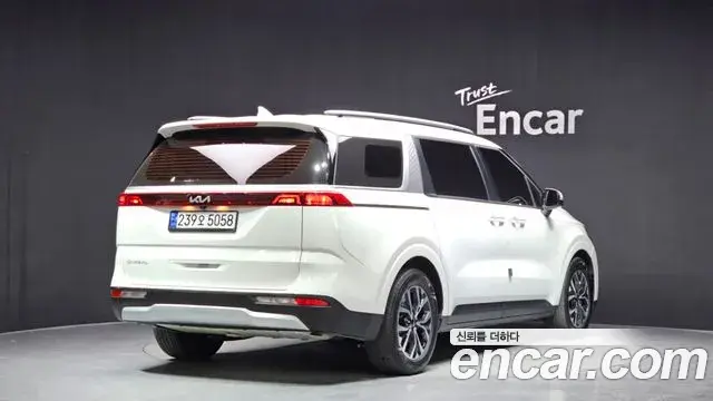 Kia Carnival 2022 — Photo 2/20