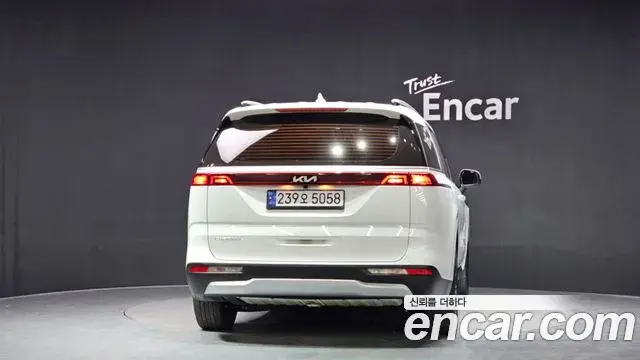 Kia Carnival 2022 — Photo 4/20