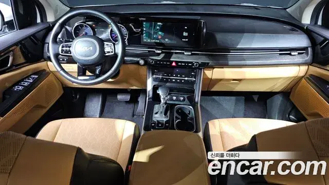 Kia Carnival 2022 — Photo 7/20