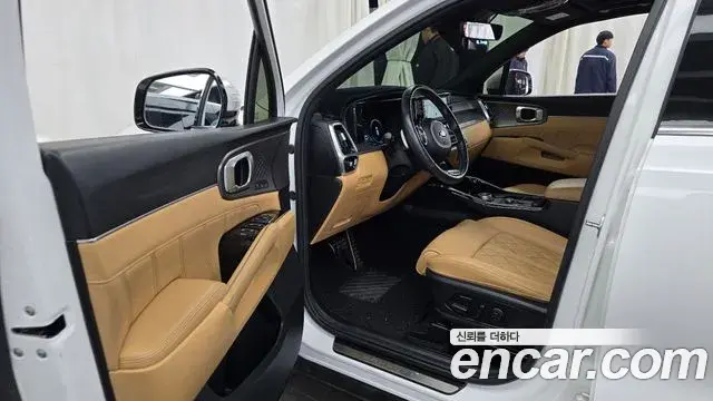 Kia Sorento 2021 — Фото 10/20