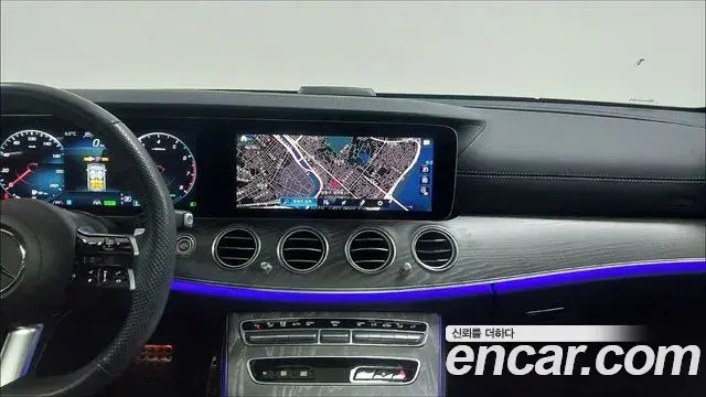 Mercedes-Benz E-Class 2022 — Şəkil 1/17