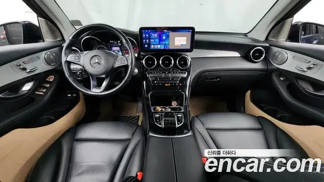 Mercedes-Benz GLC-Class 2018 — Şəkil 10/20