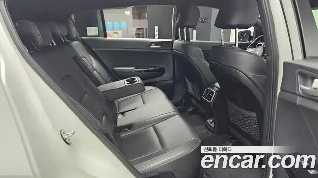 Kia Sportage The Bold 2020 — Şəkil 20/20