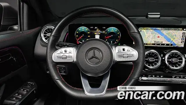 Mercedes-Benz GLB-Class 2022 — Photo 8/20