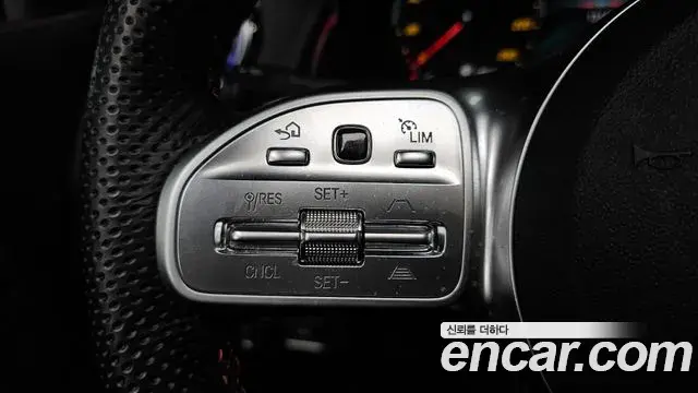 Mercedes-Benz GLB-Class 2022 — Photo 5/20