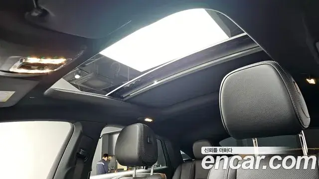 Mercedes-Benz GLE-Class 2023 — Фото 19/20