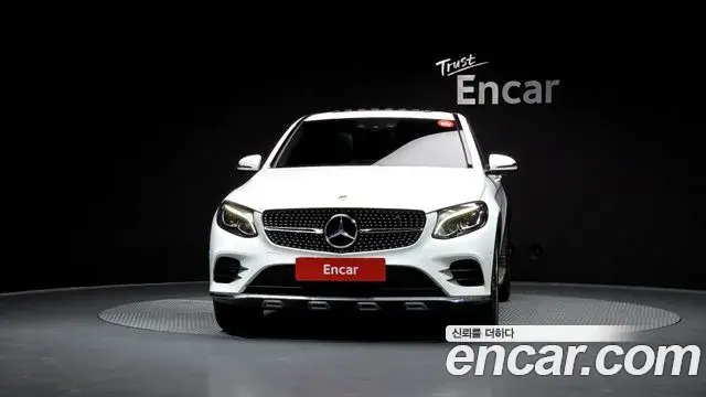 Mercedes-Benz GLC-Class 2018 — ფოტო 9/20
