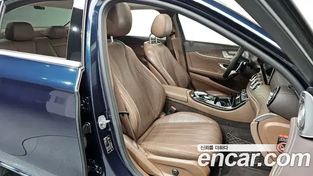 Mercedes-Benz E-Class 2018 — Şəkil 6/20