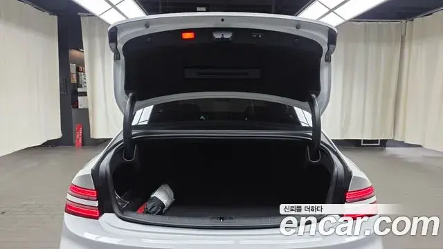 Genesis G80 2025 — Şəkil 11/20