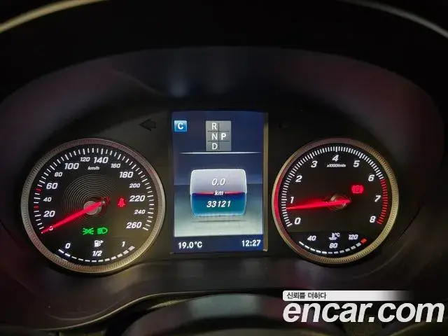 Mercedes-Benz GLC-Class 2019 — Photo 13/20