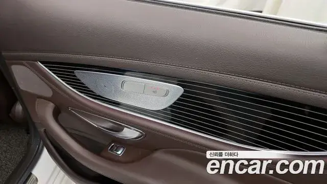 Mercedes-Benz CLS-Class 2019 — Photo 9/20