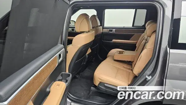 Hyundai Santa Fe 2024 — Photo 2/20