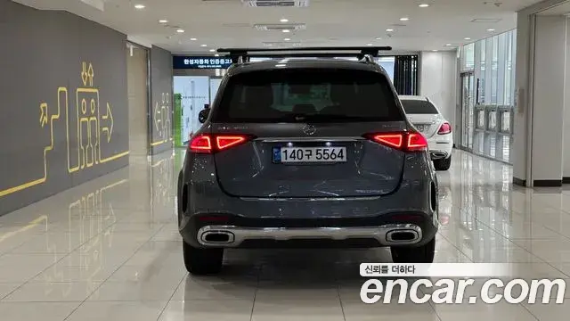 Mercedes-Benz GLE-Class 2021 — ფოტო 1/19