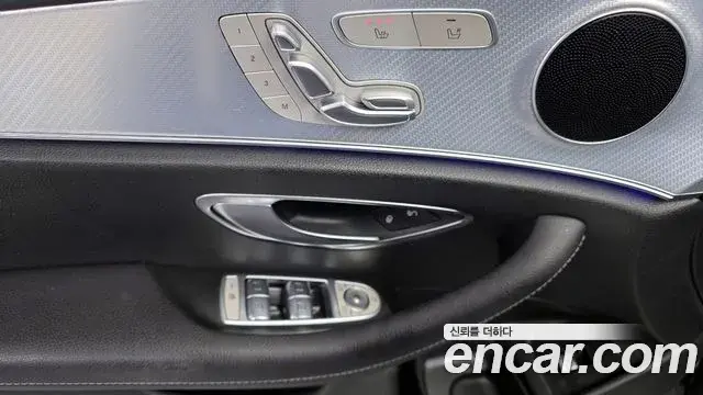 Mercedes-Benz E-Class 2019 — Şəkil 17/20