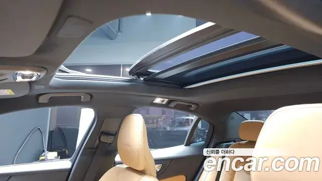 Volvo S60 2019 — ფოტო 20/20
