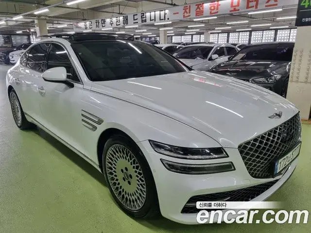 Genesis G80 2023 — Photo 1/20