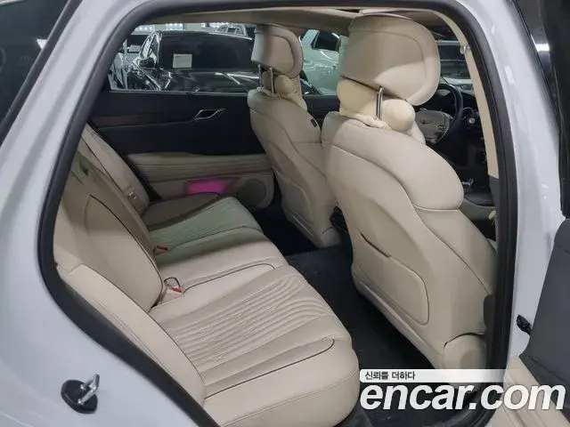 Genesis G80 2023 — Photo 6/20