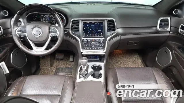 Jeep Grand Cherokee 2018 — ფოტო 6/20
