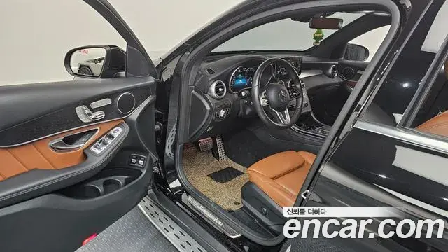 Mercedes-Benz GLC-Class 2021 — Photo 19/20