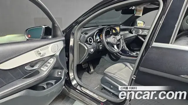 Mercedes-Benz GLC-Class 2019 — Фото 10/19