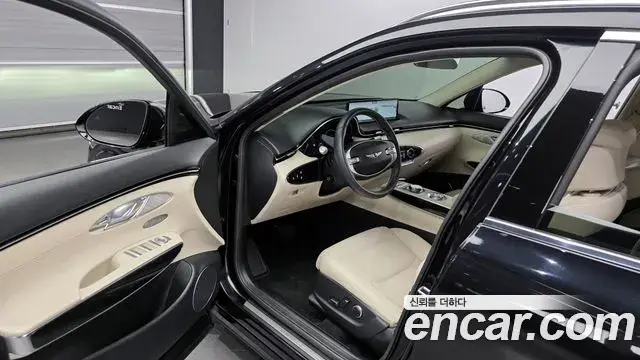 Genesis GV70 2023 — Photo 6/20
