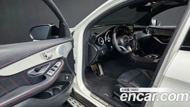 Mercedes-Benz GLC-Class 2018 — Şəkil 18/20