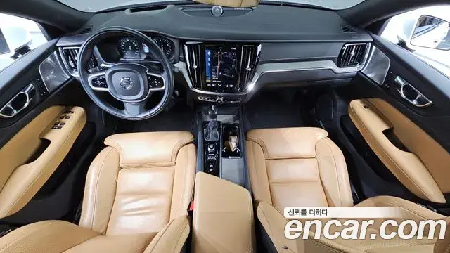 Volvo S60 2020 — Photo 16/20