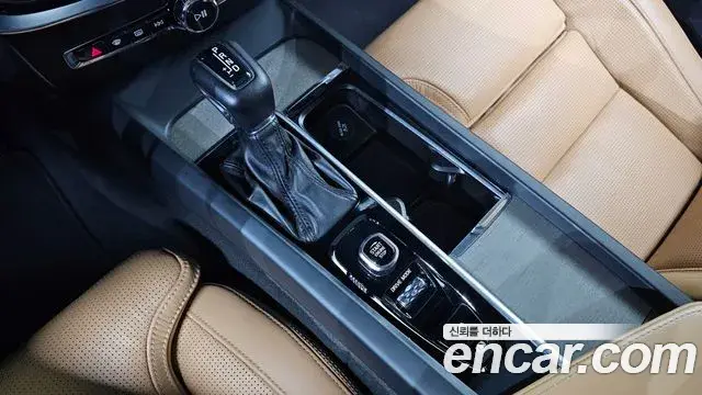 Volvo S60 2020 — Photo 14/20