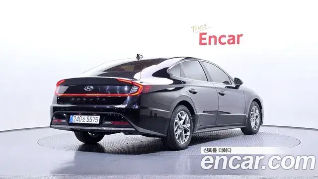 Hyundai Sonata Hybrid 2021 — Photo 7/20