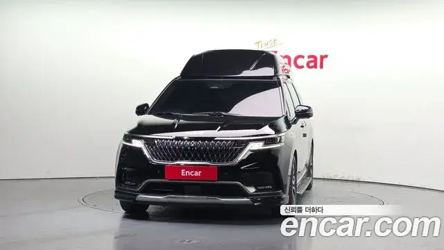 Kia Carnival 2023 — Фото 2/20