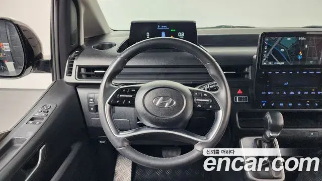 Hyundai Staria 2022 — Фото 13/20