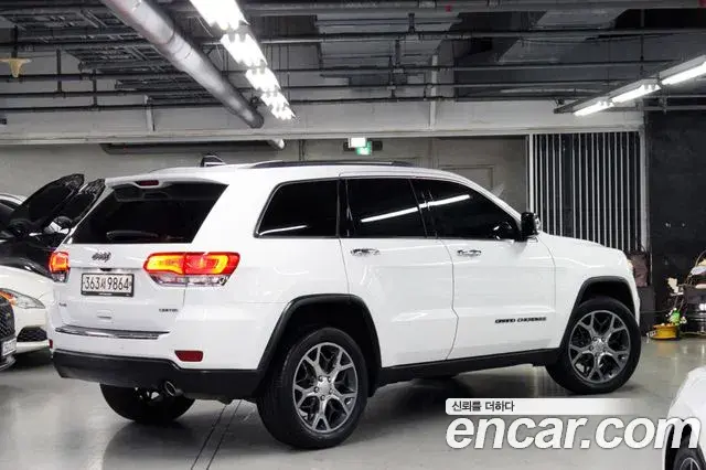 Jeep Grand Cherokee 2019 — Şəkil 3/20