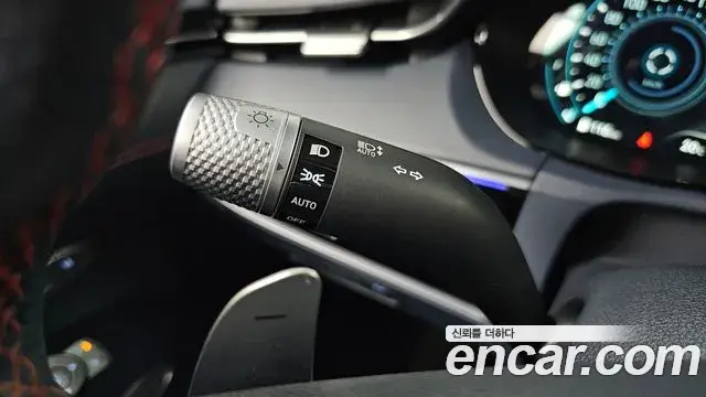 Genesis GV70 2021 — ფოტო 11/34
